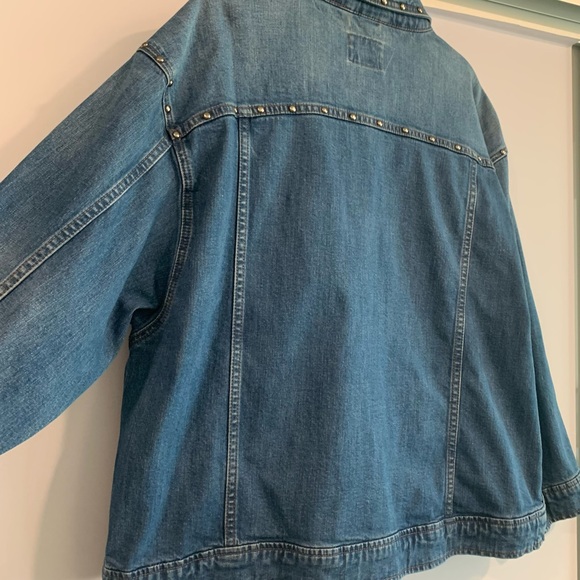 Excellent Condition, Kate Spade Oversized Denim Studded Jean Jacket, Size Large - Picture 11 of 16